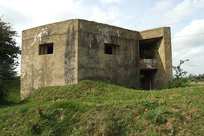 Warehorne pillbox