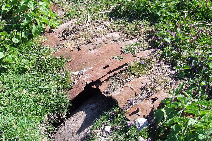 Platoon locality with buried HQ